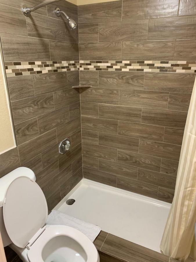 Guest Inn And Suites Х'юстон Екстер'єр фото